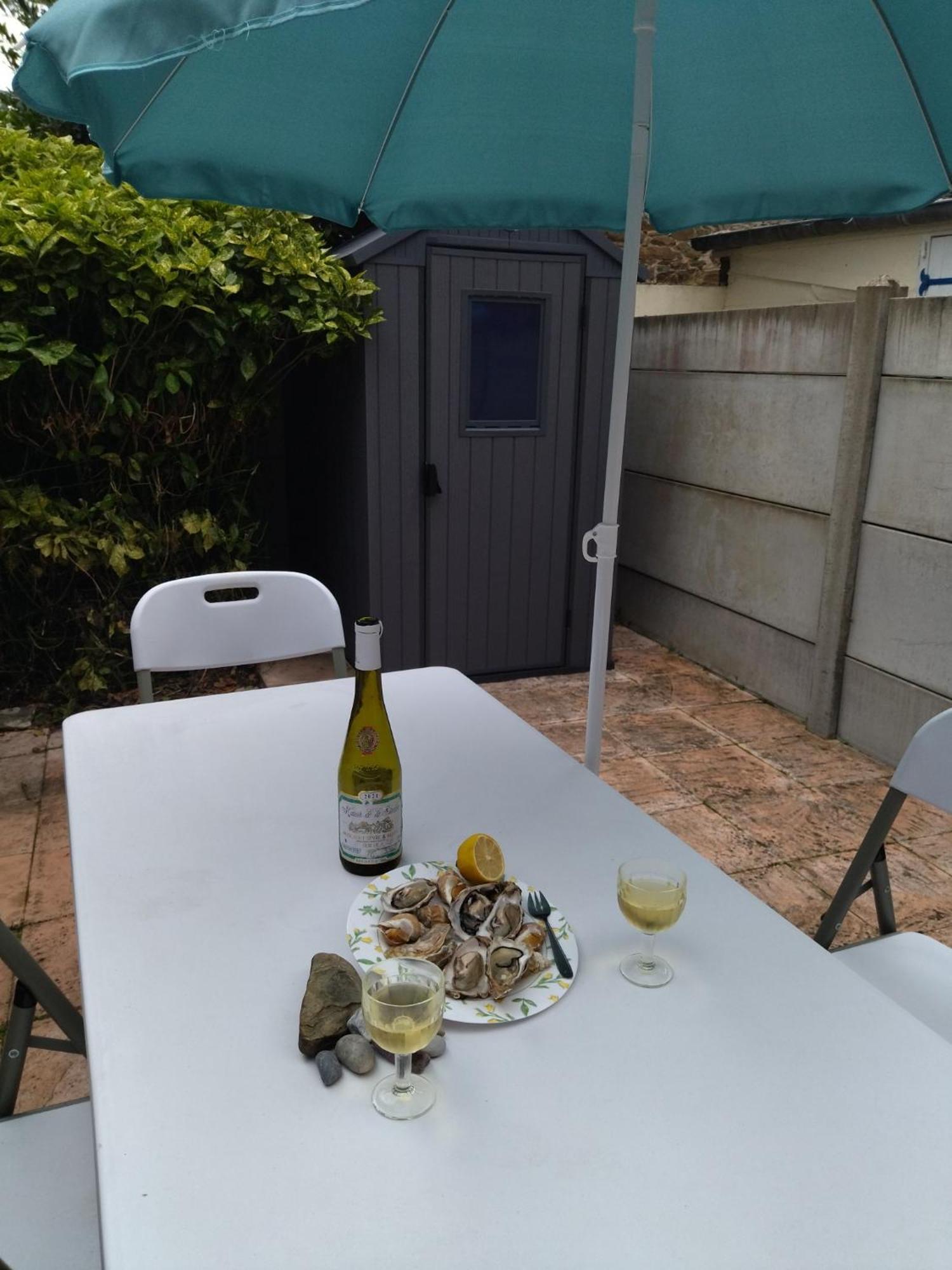 La Porte Bleue Cancale Exterior foto